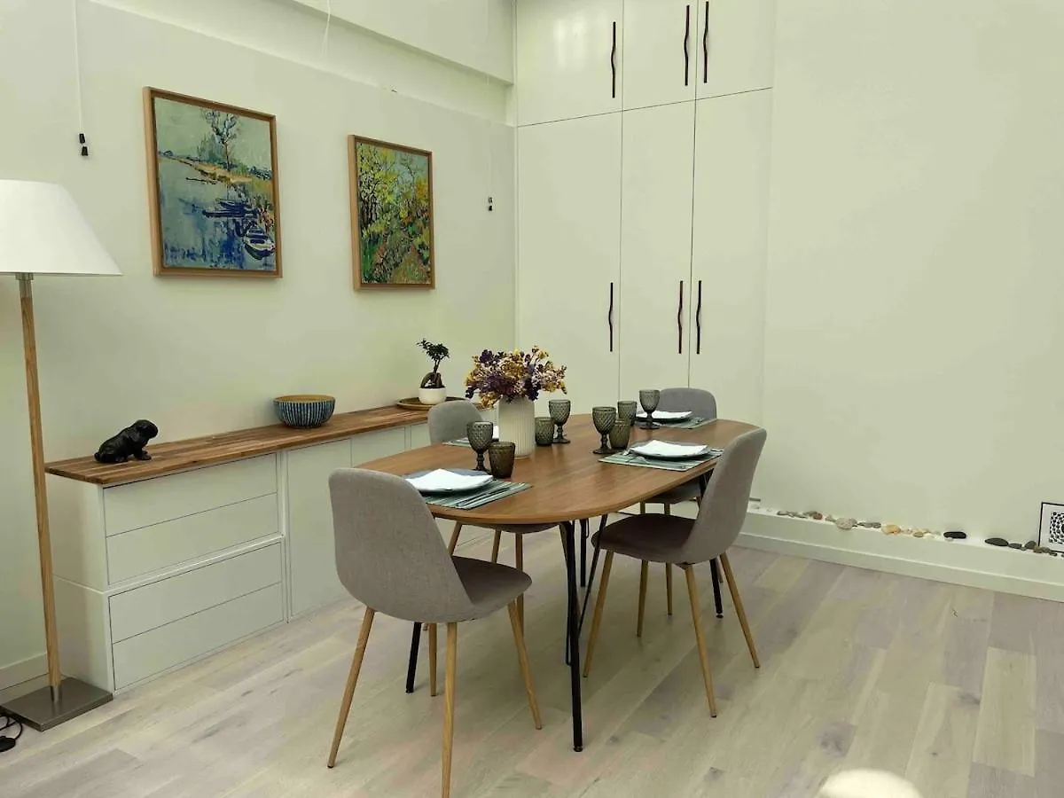 Entire Apartment Jardin Du Luxembourg Paris France